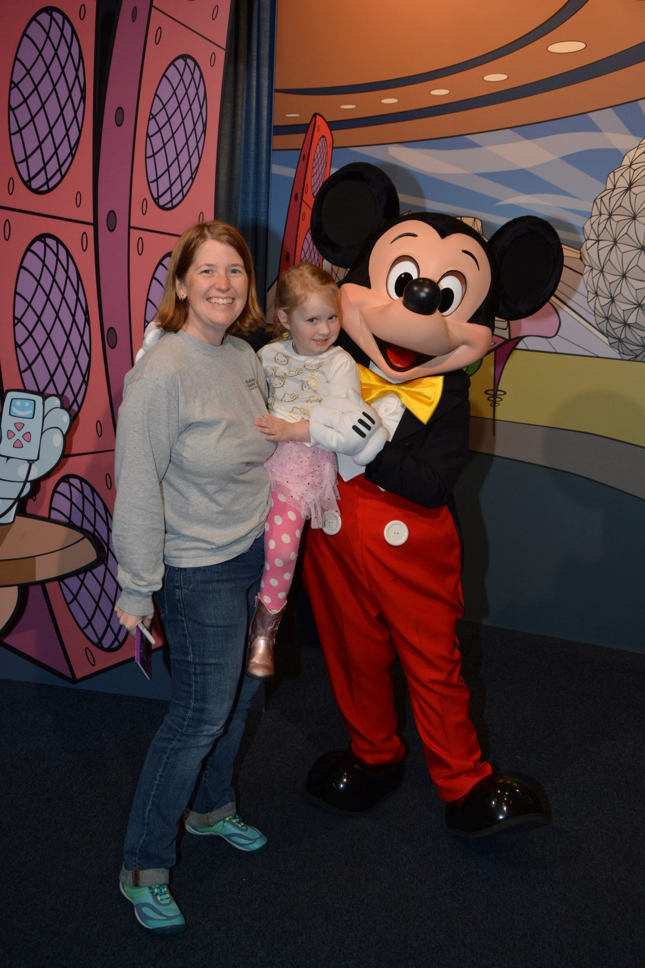 Top 5 Spots to Meet Mickey Mouse at Walt Disney World - Disney Park ...