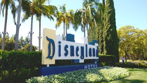 Why We Love the Disneyland Hotel