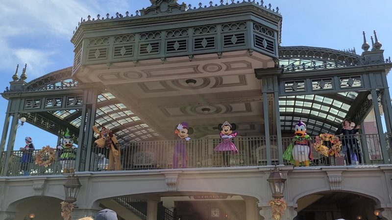 characters at Magic Kingdom