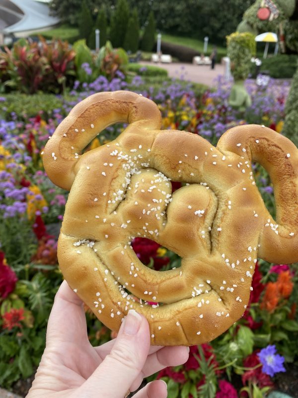 Mickey pretzel